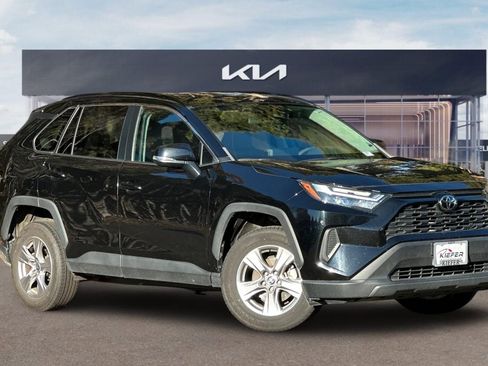 Used 2023 Toyota RAV4 XLE image 2