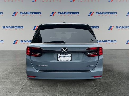 Used 2024 Honda Odyssey Sport image 4