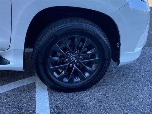 Certified 2023 Lexus GX 460 Premium image 12