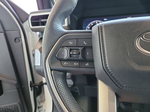 Certified 2025 Toyota 4Runner TRD Off-Road Premium image 17