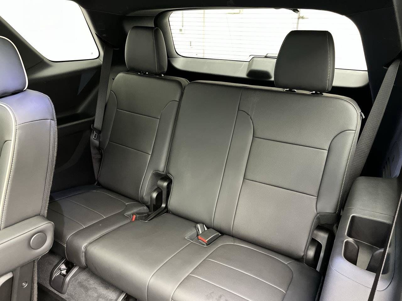 Certified 2022 Chevrolet Traverse Premier w/ Redline Edition AWD/4WD image 14