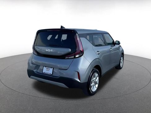 Used 2025 Kia Soul LX w/ LX Technology Package image 12