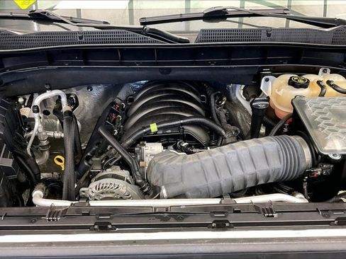 Used 2020 GMC Sierra 1500 AT4 w/ Off-Road Performance Package image 9