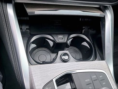 Used 2025 BMW i4 xDrive40i w/ M Sport Package image 26