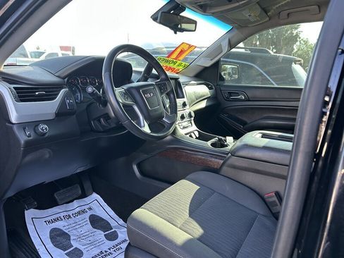 Used 2017 GMC Yukon SLE image 23
