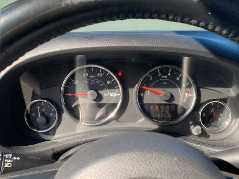 Used 2018 Jeep Wrangler Unlimited Sport S image 29