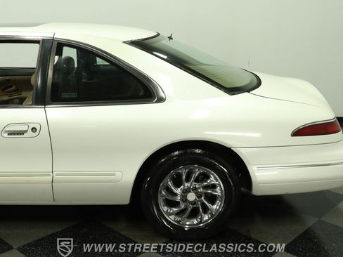 Used 1993 Lincoln Mark VIII RWD image 24
