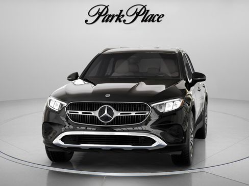 Used 2026 Mercedes-Benz GLC 300 4MATIC image 36