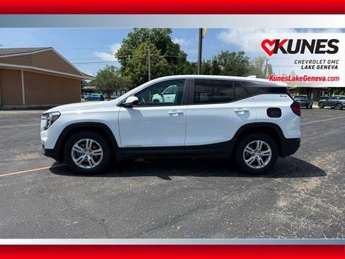 Used 2024 GMC Terrain SLE FWD image 7