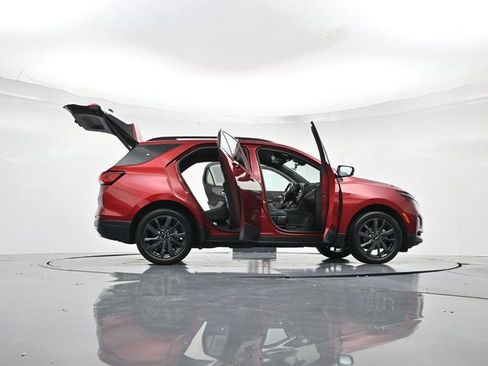 Used 2024 Chevrolet Equinox RS image 51