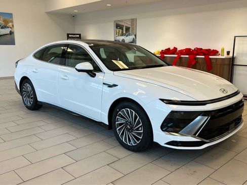 New 2026 Hyundai Sonata Limited FWD image 5