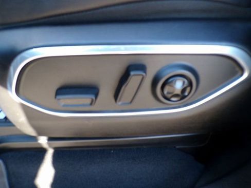 Used 2024 Jeep Wagoneer L Series II w/ Flexible Seating Group image 18