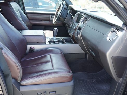 Used 2015 Ford Expedition EL Platinum RWD image 9