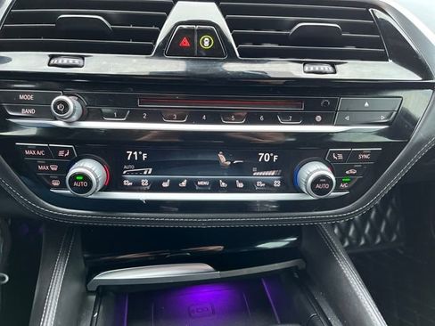 Used 2018 BMW M5 image 15