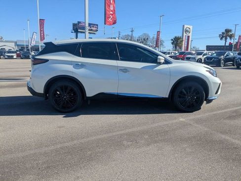 Used 2024 Nissan Murano SL image 2