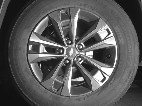 Used 2025 Chevrolet Equinox LT image 14