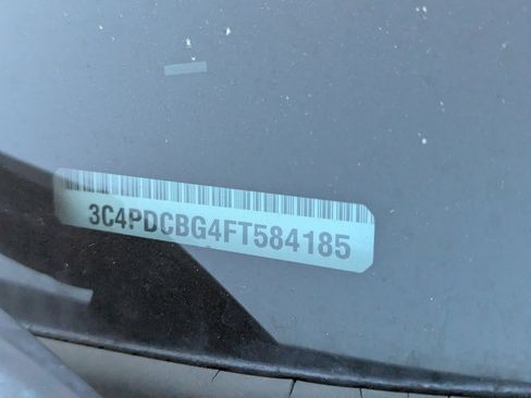 Used 2015 Dodge Journey SXT w/ Flexible Seating Group image 10