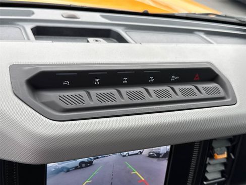 Certified 2021 Ford Bronco Badlands AWD/4WD image 30