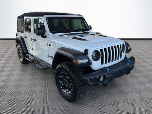 Used 2022 Jeep Wrangler Unlimited Rubicon 4xe w/ Cold Weather Group AWD/4WD image 4