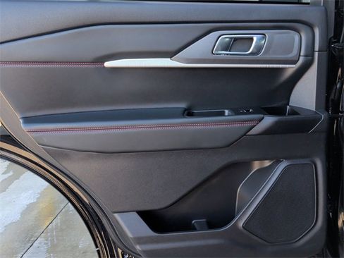Used 2025 Ford Explorer ST-Line image 24