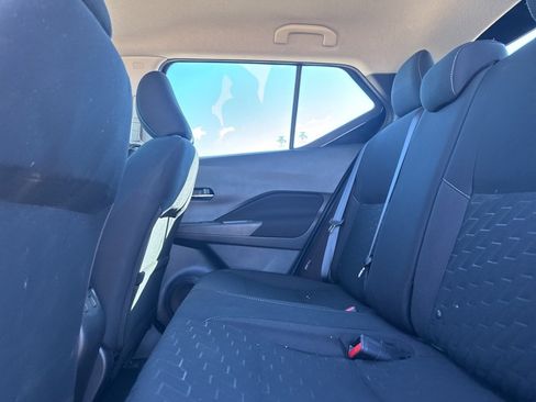 Used 2024 Nissan Kicks SV image 29