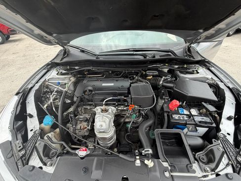 Used 2017 Honda Accord Sport Special Edition image 13