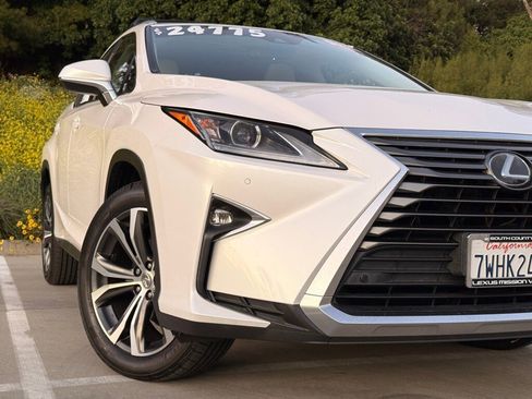 Used 2017 Lexus RX 350 FWD w/ Premium Package image 6