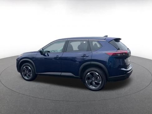 Used 2025 Nissan Rogue SV AWD/4WD image 10
