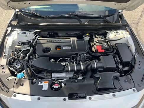 Used 2020 Honda Accord Touring image 31