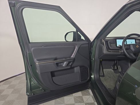 Used 2023 Rivian R1S Adventure image 16