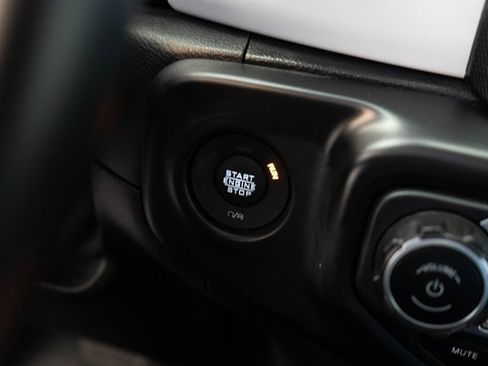 Used 2021 Jeep Wrangler Unlimited Islander image 25