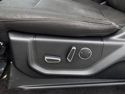 Used 2018 Ford F150 XLT w/ Equipment Group 302A Luxury image 13