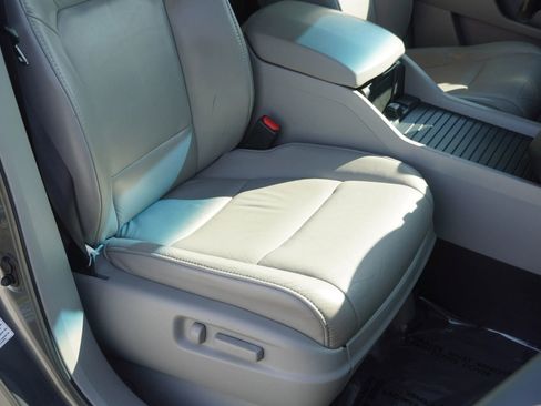 Used 2011 Honda Pilot EX-L image 5