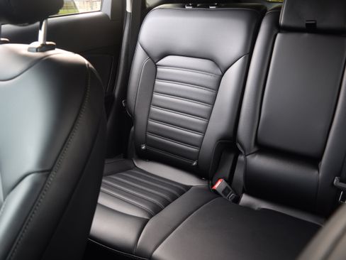 Used 2022 Ford Edge SEL w/ Convenience Package image 14