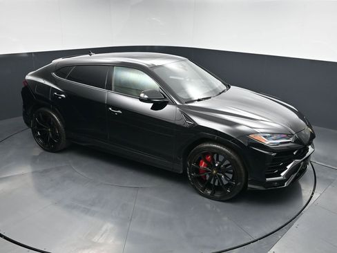 Used 2022 Lamborghini Urus AWD/4WD image 20