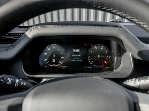 Used 2025 Land Rover Defender 110 S AWD/4WD image 12