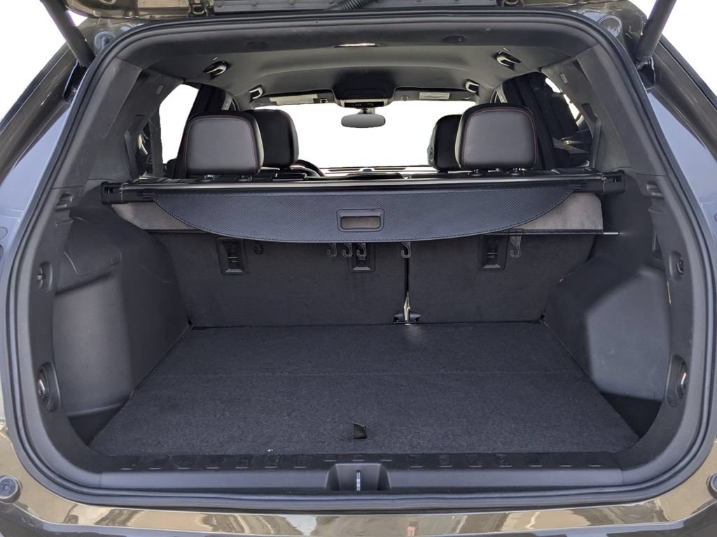 Certified 2023 Chevrolet Equinox RS FWD image 12