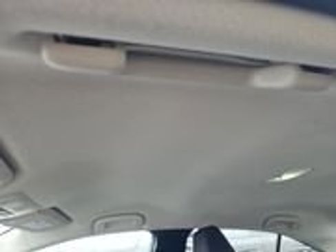 Used 2022 Toyota Corolla LE image 12