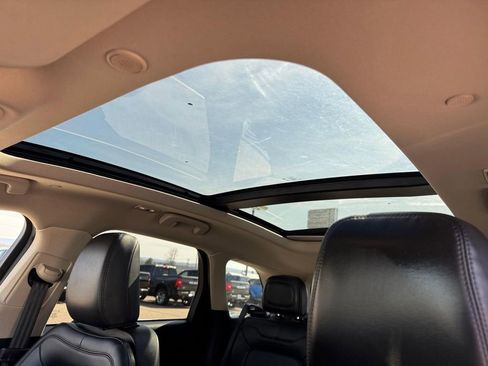 Used 2023 Lincoln Corsair Grand Touring image 9