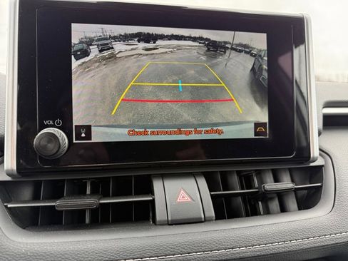 Used 2025 Toyota RAV4 LE image 21