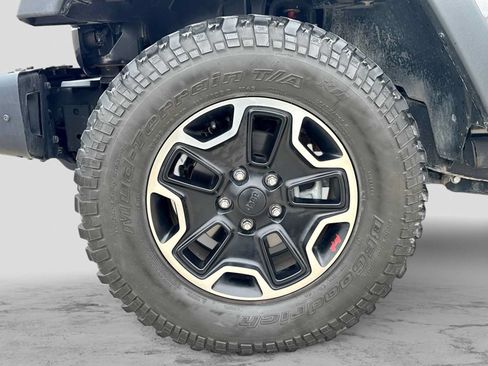 Used 2014 Jeep Wrangler Unlimited Rubicon AWD/4WD image 13