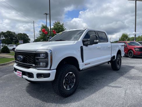 Used 2024 Ford F250 Lariat w/ Tremor Off-Road Package AWD/4WD image 9