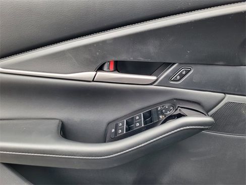 New 2025 MAZDA CX-30 AWD 2.5 S w/ Select Sport Pkg image 9