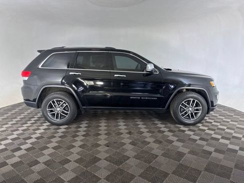 Used 2018 Jeep Grand Cherokee Limited AWD/4WD image 6