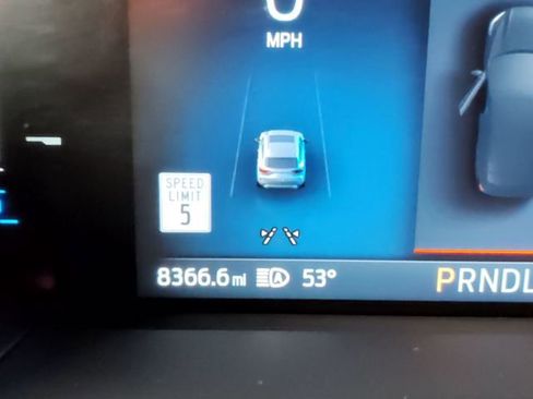 Used 2025 Ford Escape SE image 11