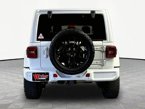 Used 2021 Jeep Wrangler Unlimited Sahara AWD/4WD image 5