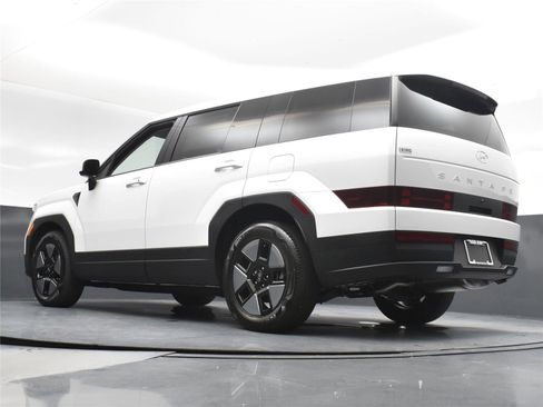 New 2026 Hyundai Santa Fe SE image 12