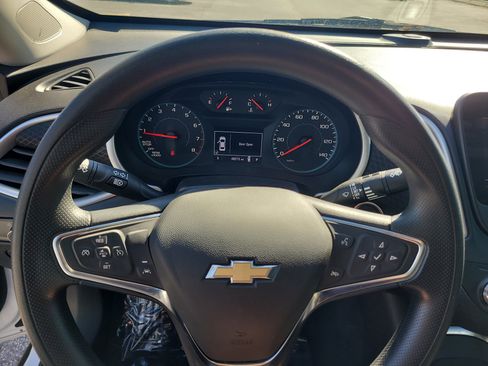 Used 2024 Chevrolet Malibu LT image 27