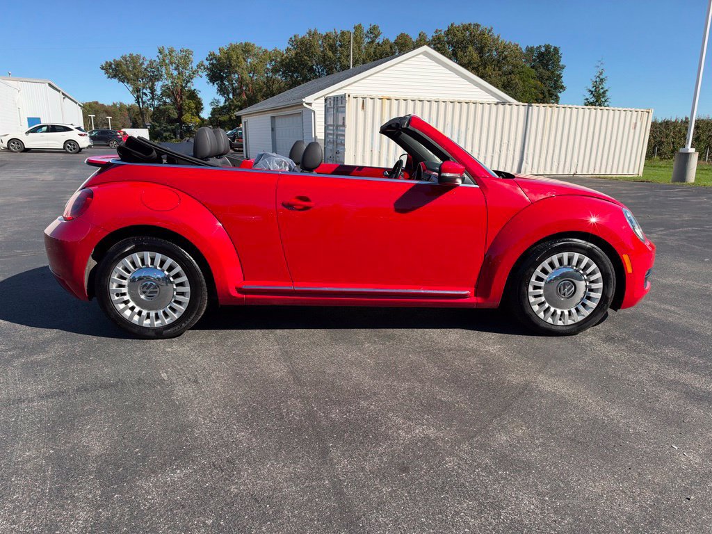 Used 2015 Volkswagen Beetle 1.8T FWD image 8