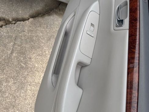 Used 2007 Cadillac DTS Luxury I w/ Trunk Convenience Package image 13